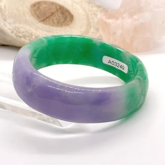 LAVENDER Multicolor Jadeite Jade Chinese Hand Carved 59mm Bangle Bracelet - Picture 5 of 5